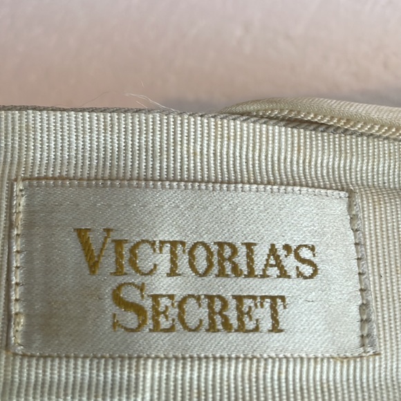 Vintage Victoria’s Secret gold label heels bows boudoir satin white size 7 8 7.5 - Picture 9 of 9